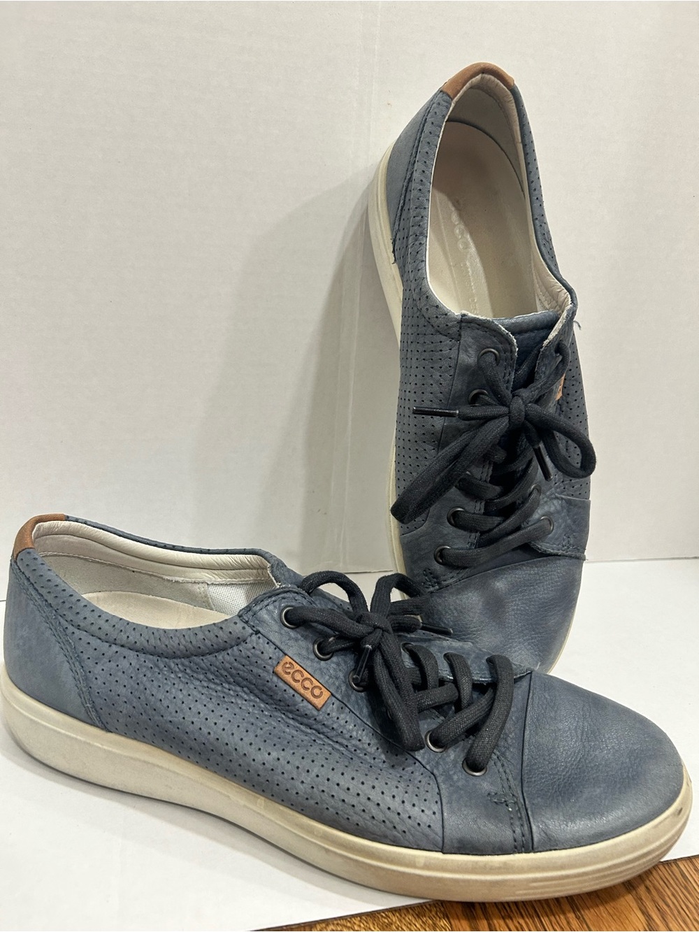 Ecco Soft 7 Marine Perforated Navy Low Top Sneakers- Size 10/44